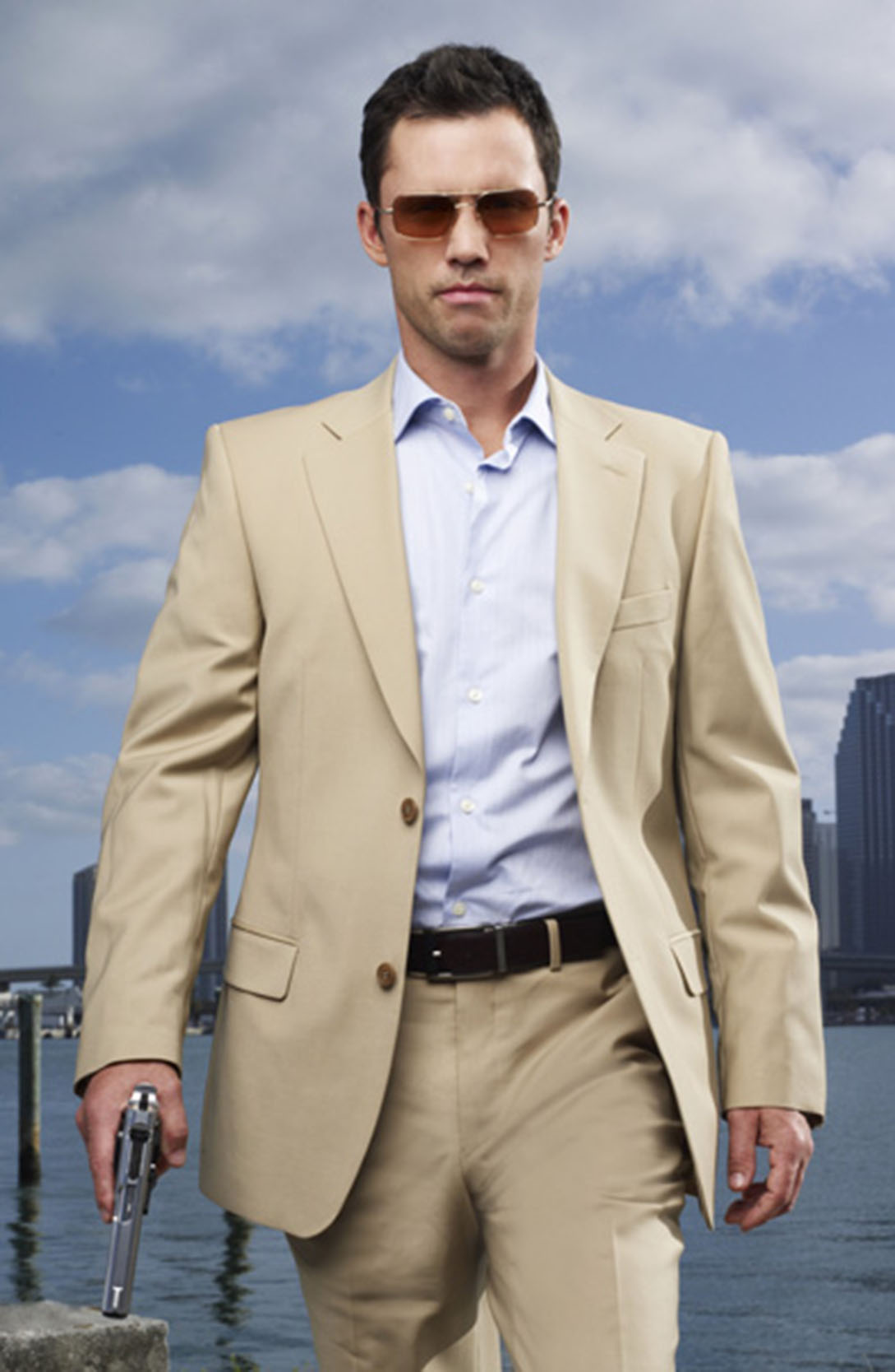-Victory-Jeffrey-Donovan-oliver-peoples-sunglasses_the+spectacle-trolley+square-salt+lake+city-DebaDoTell