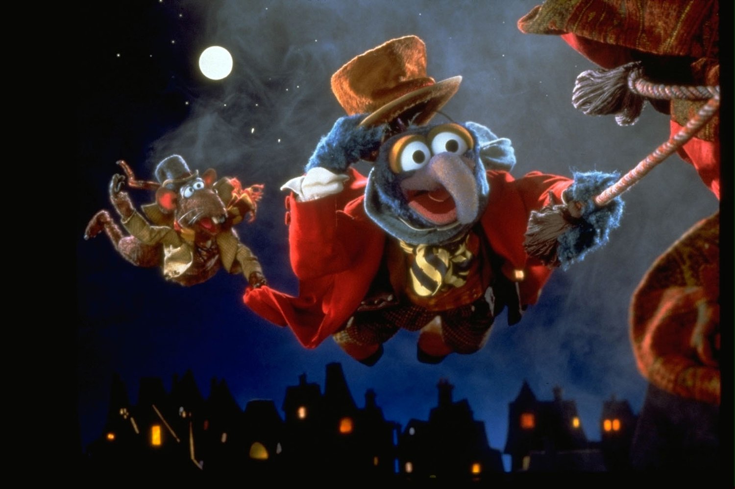 The+Muppet+Christmas+Carol+(1992)-movie+review-Deborah+Reed-DebaDoTell-3