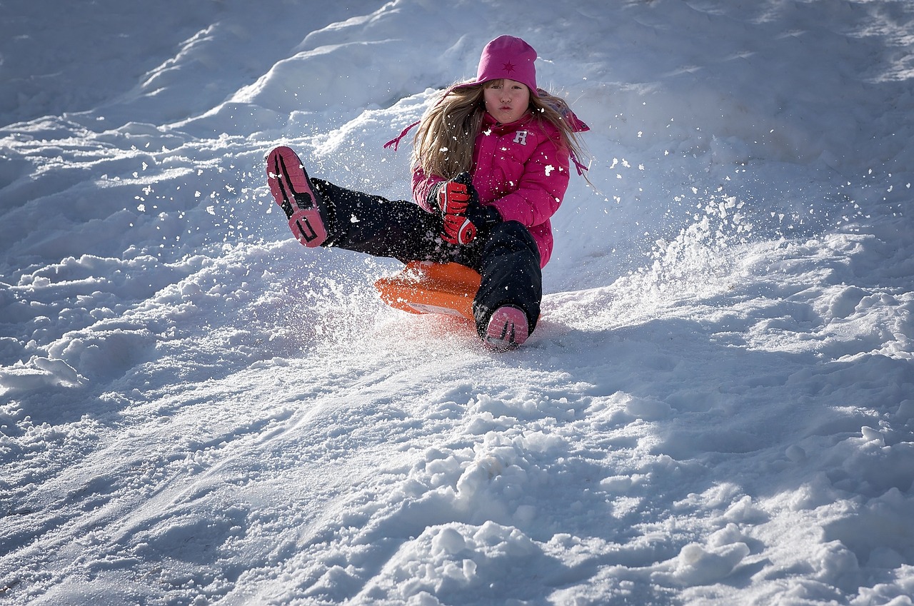 snow-fun-sledding-winter-DebaSoTell